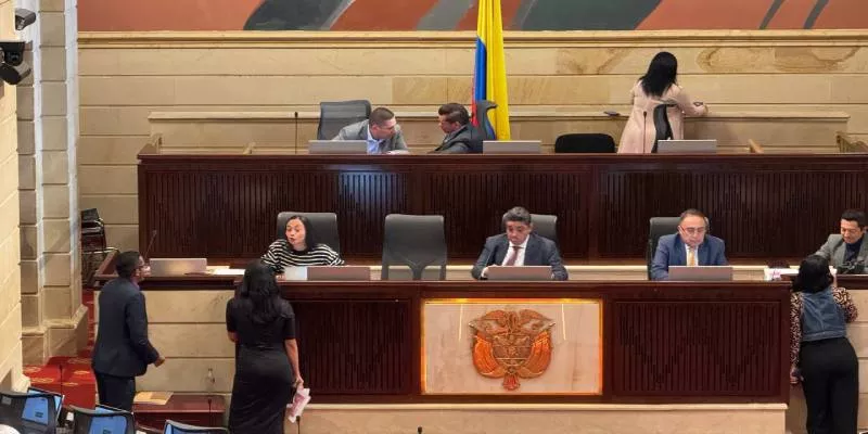 Cámara de Representantes vuelve a aplazar el debate de la reforma a la salud (Cámara)