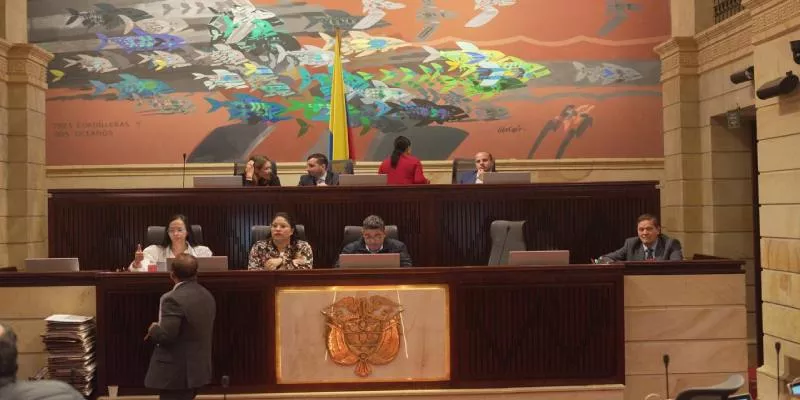 Lista la ponencia para el tercer debate del proyecto que reduce el salario de los congresistas (Cámara)