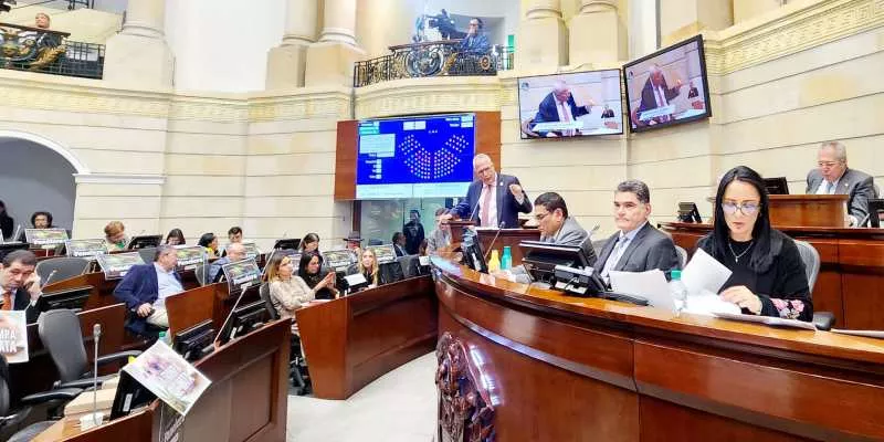 Senado aprueba reforma a Ley de Víctimas impulsada por Defensoría del Pueblo (Senado)