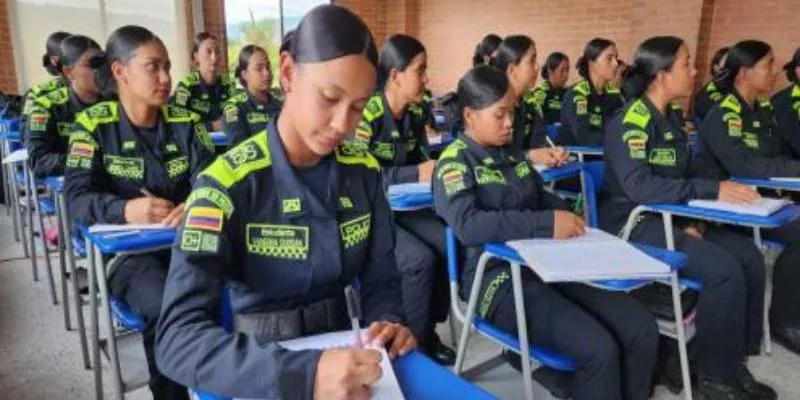 Instituciones educativas policiales deben adoptar perspectiva de género en trámites administrativos (Policía Nacional)
