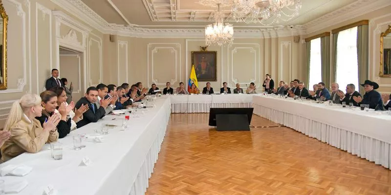 Gobierno nacional y gobernadores acuerdan acelerar obras estratégicas (Presidencia)