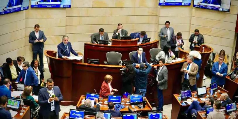 Gobierno pide al Senado votar consulta popular sin aplazamientos (Presidencia)
