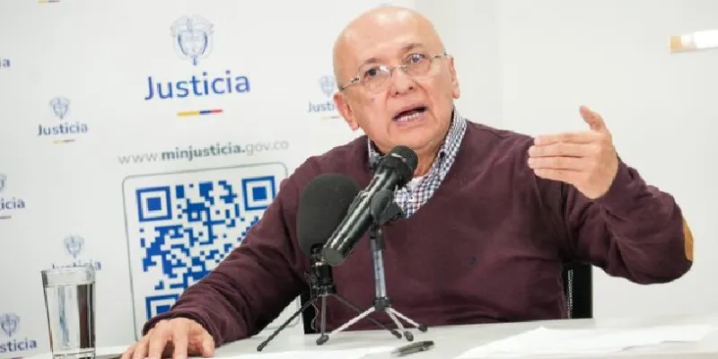 Avalancha de demandas contra el decreto de consulta popular