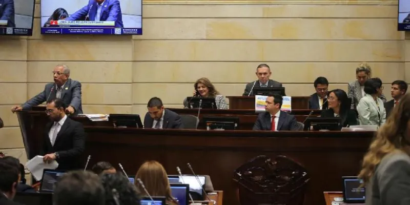 REFORMA LABORAL: Aprueban contrato laboral para aprendices del Sena
