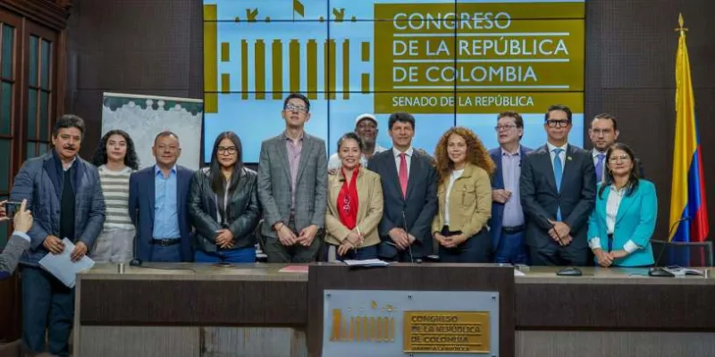 Radican proyecto para regular la inteligencia artificial (Minciencias)