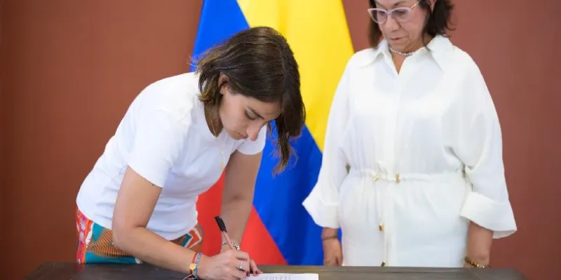 Rosa Villavicencio asumirá el Ministerio de Relaciones Exteriores tras salida de Laura Sarabia (Cancillería)