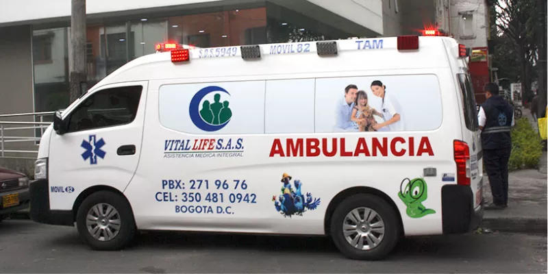 ambulancia-saludjuanrivadeneira_4.jpg