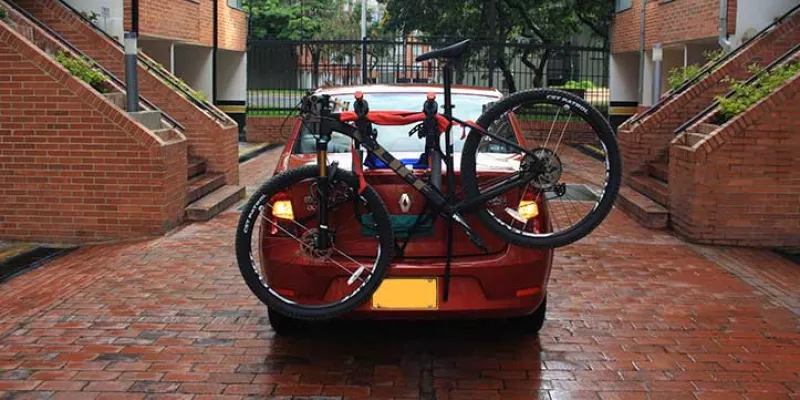 bicicleta-portabicicleta-vehiculojose-patino.jpg
