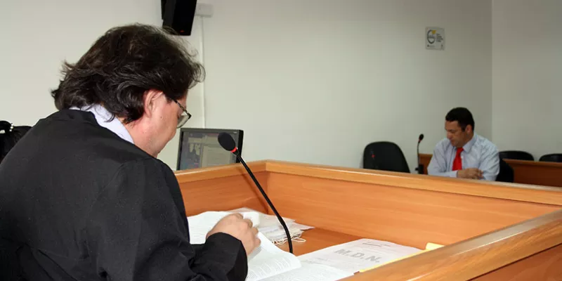 abogado-audiencia-juzgadojuanrivadeneira7-1509241759.jpg