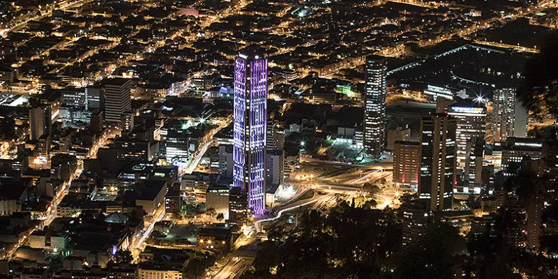 bogota-nocturna-panoramicashut-1509242034.jpg