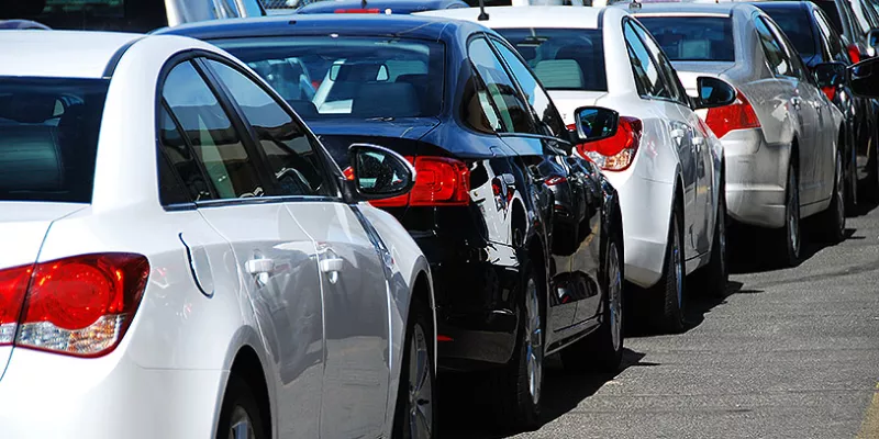 carros-parqueadero-concesionarioshut-1509241892.jpg