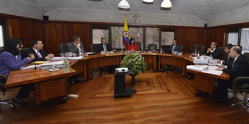 corteconstitucional-sala20plena-magistrados1hp-1509241844.jpg