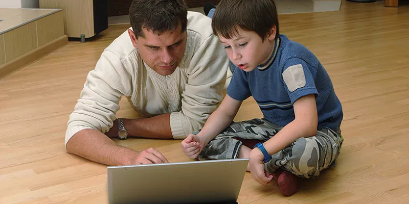 familia-computador-proteccion1shut-1509241856.jpg
