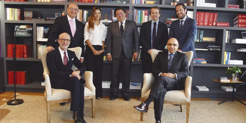 firma-godoy-cordobahumberto-pinto-1509241755.jpg