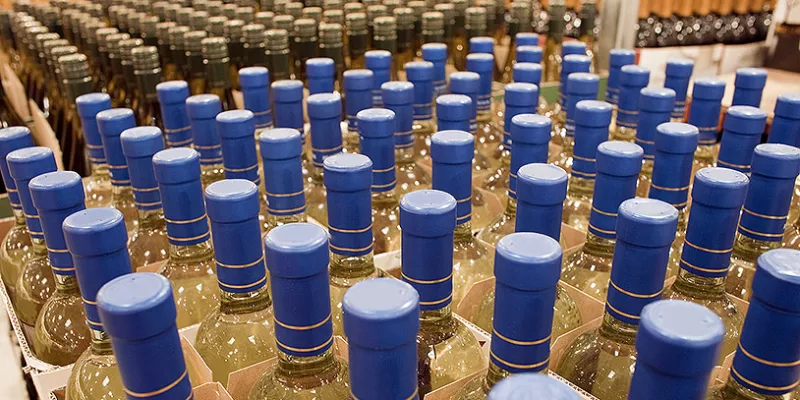 licor-botellas-alcoholbig-1509241726.jpg