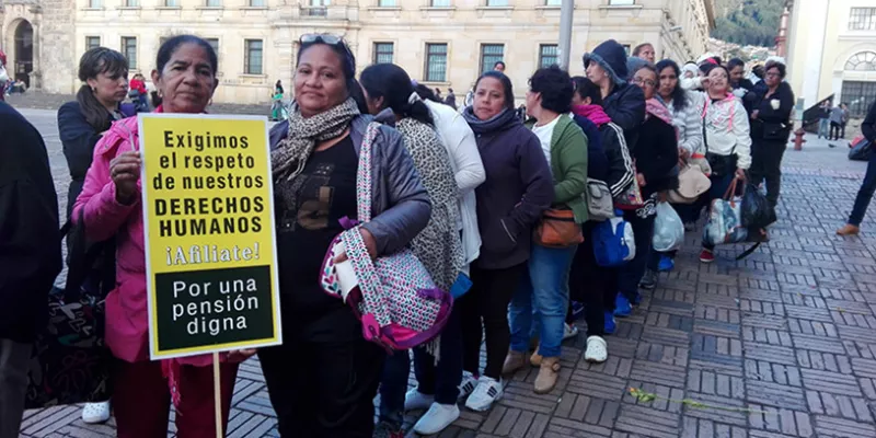 madres-comunitarias-protestajuan-camilo-rivadeneira-1509241708.jpg