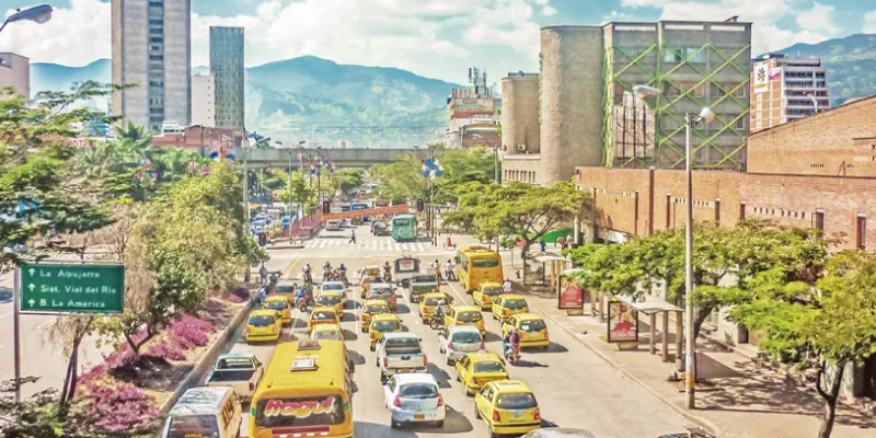 medellin-ciudad-panoramicabigstock-1509241820.jpg