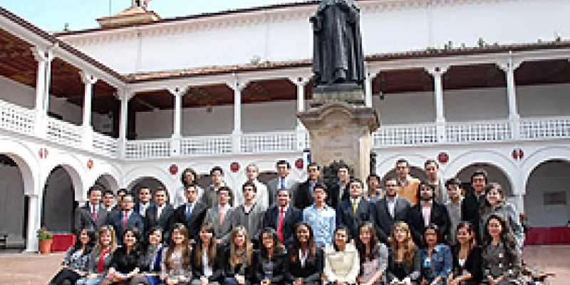 medi-110517-06-academia-1509244292.jpg