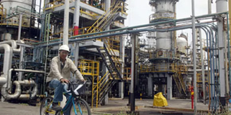 medi-110825-01-refineria-1509244221.jpg