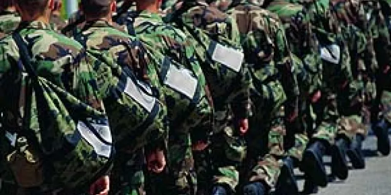 medi-120103-01-militares-290-1509244136.jpg
