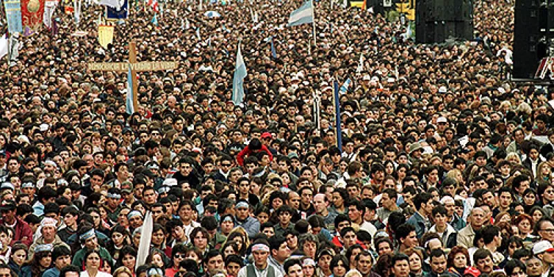 medi-150910protestantes20efe-1509242578.jpg