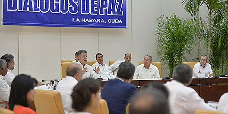 medi-150924dialogos3pre-1509242364.jpg