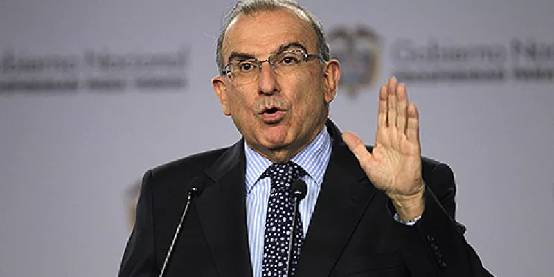 medi-151008delacallepres-1509242536.jpg