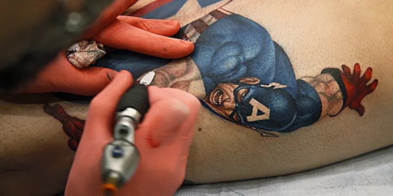 medi-152606tatuadorreu-1509242704.jpg