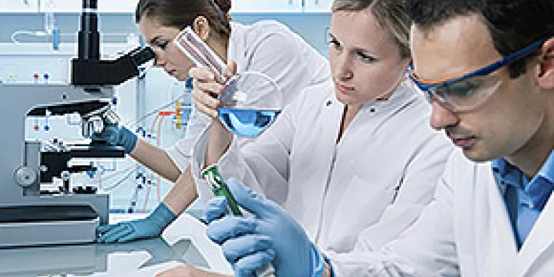 medi120626laboratorio1-1509244004.jpg