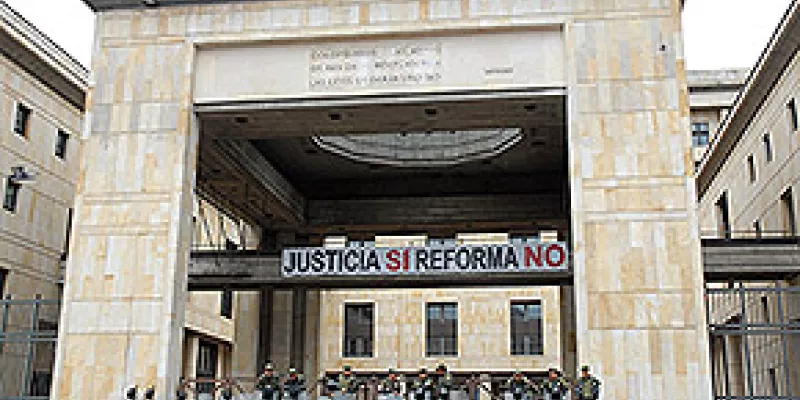 medi120802palaciodejusticia1-1509243959.jpg