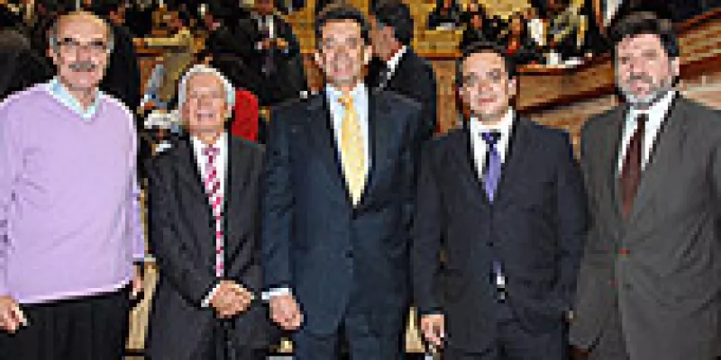 medi121113social1-1-1509243849.jpg