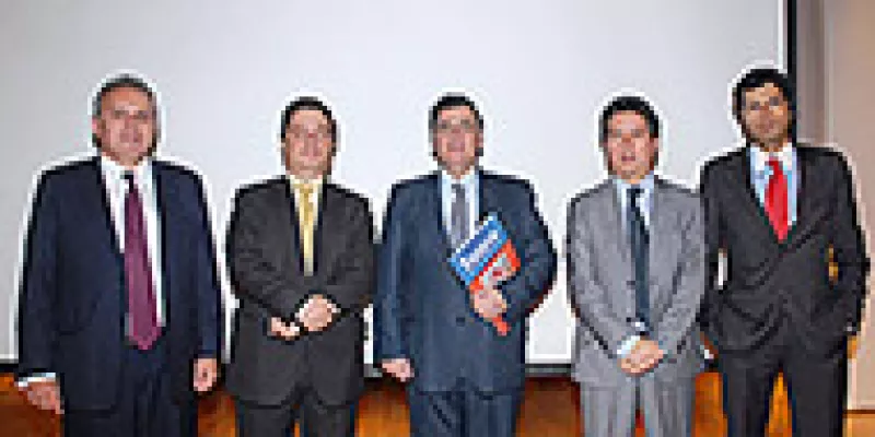 medi121126social1-1-1509243840.jpg