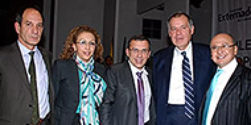 medi130528social1-1-1509243679.jpg