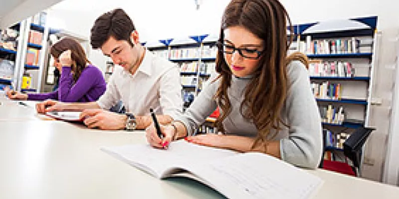 medi131114academia1-1509243510.jpg