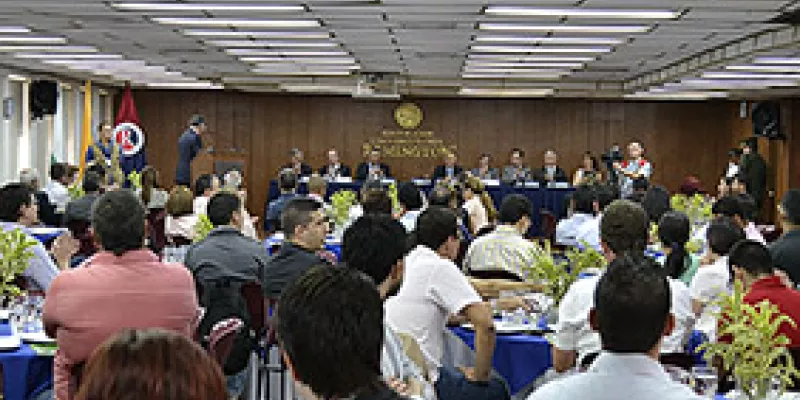 medi1407108academia2-1509243180.jpg