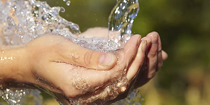 medi142907agua20thinks-1509242675.jpg