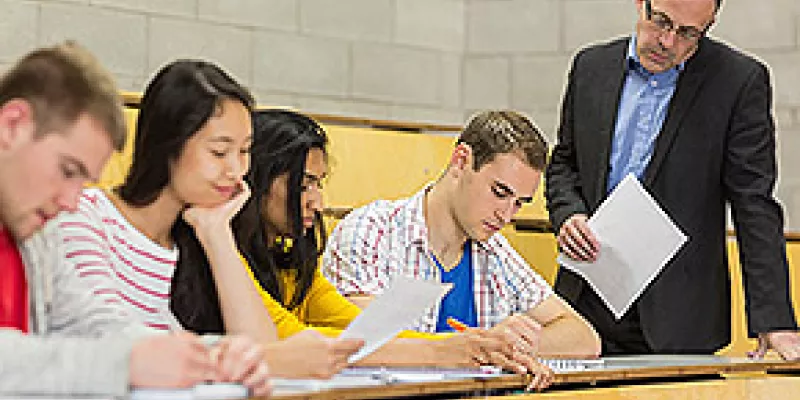 medi150302profesor1-1509242888.jpg