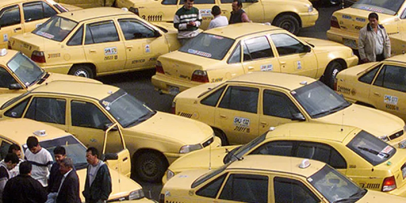 medi151103taxis20reujpg-1509242839.jpg