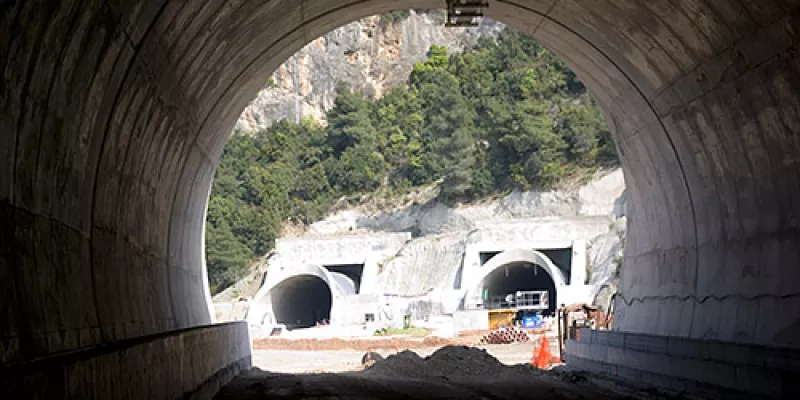 medi152702tunel20shut-1509242852.jpg