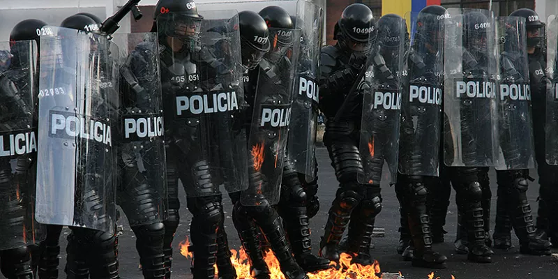 policia-nacional-esmad-fuerzas-armadasponal-1509241720.jpg