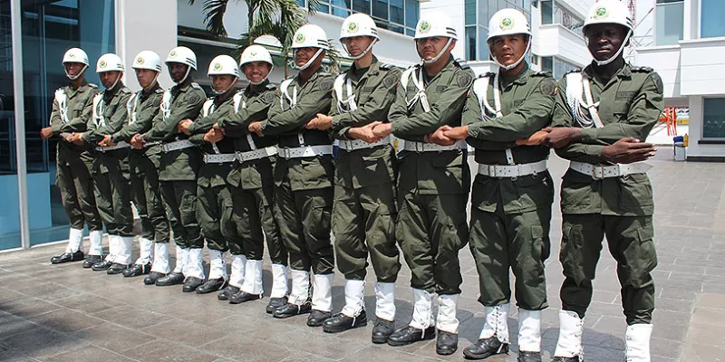 policia-nacional-fuerzas-armadas1ponal-1509242143.jpg