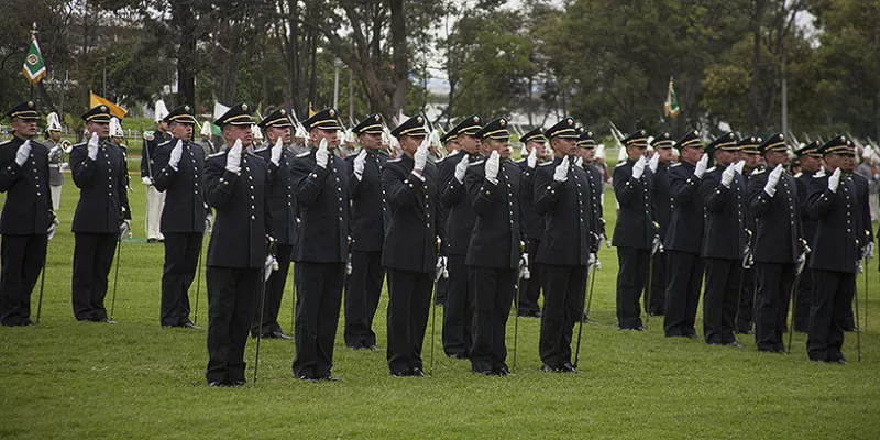 policia-nacional-fuerzas-armadasponal-1509241769.jpg