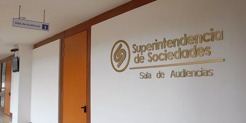 supersociedades-audiencia6hp-1509241640.jpg