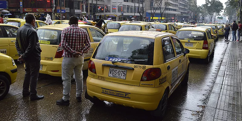 Taxis tendrían cámaras de seguridad | Ámbito Jurídico