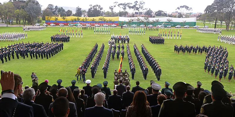 policia-desfile-ffmm4pres.jpg