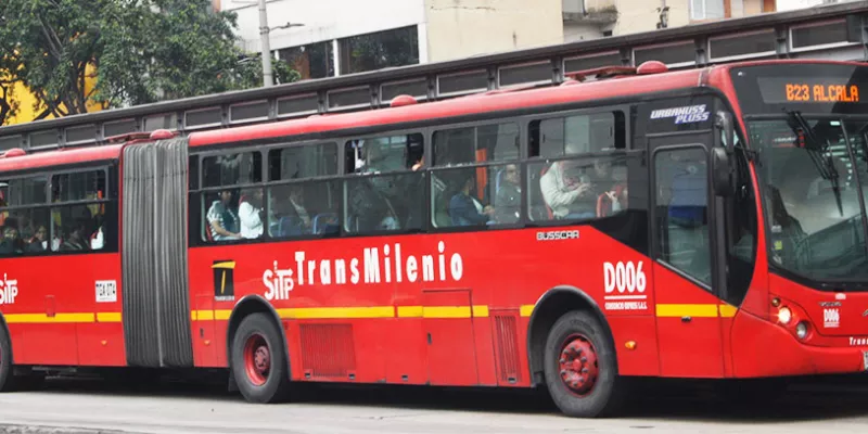 transmilenio-bogotajuan-rivadeneira.jpg