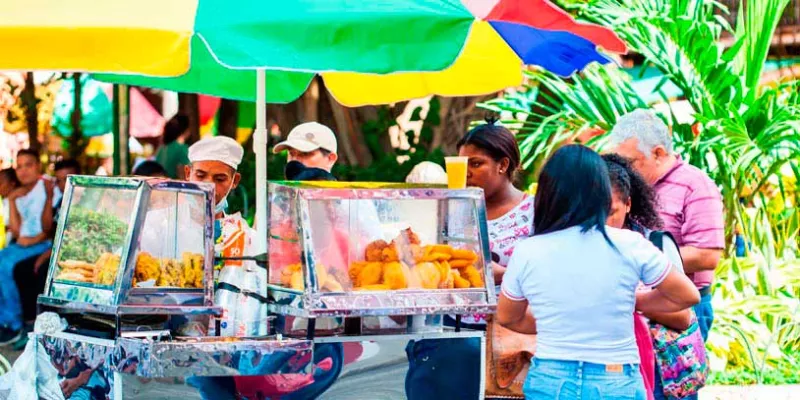 vendedores-ambulantes-empanadasbigstock.jpg